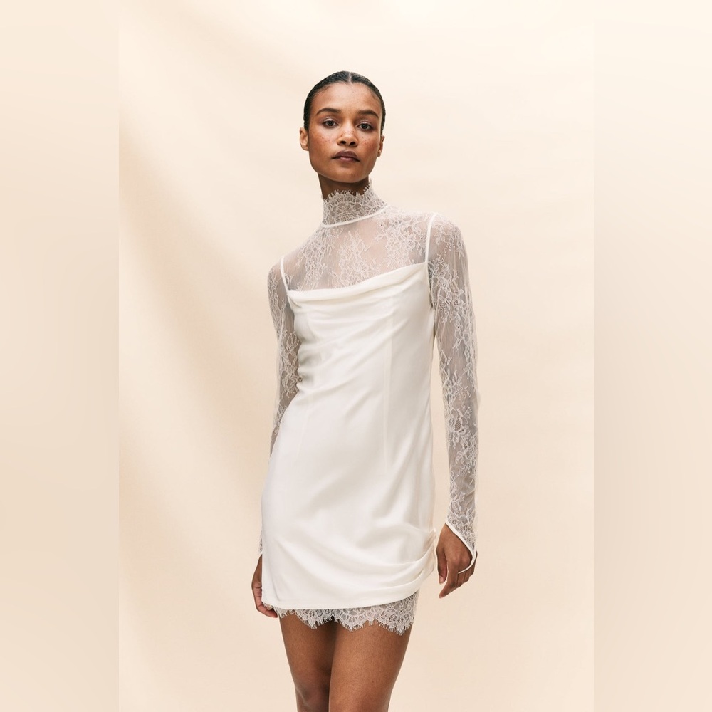 De la vali croissant mini dress in ivory silk satin and lace